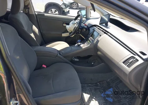 2010 Toyota Prius Iii z USA, uszkodzony, nr VIN JTDKN3DU0A5091302